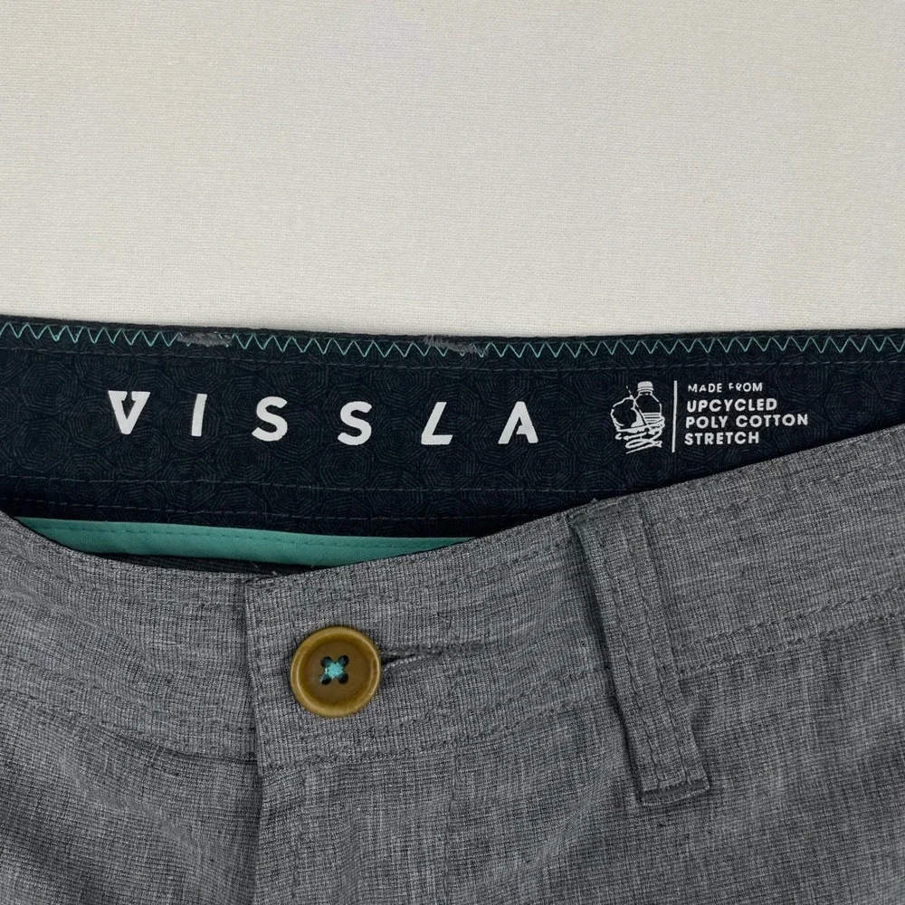 Vissla Mens Gray Upcycled Poly Cotton Stretch Hybrid Walk Shorts Size 30